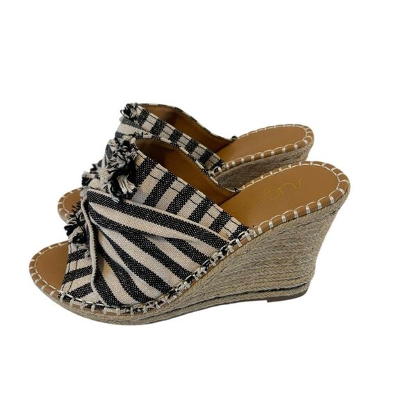 Stylish B&W Striped Open Toe Espadrille Wedges w/ Fun Fringe Detailing. - Picture 3 of 7
